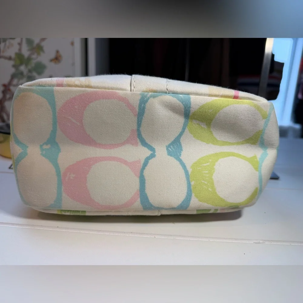 Coach scribble mini tote - Picture 8 of 15